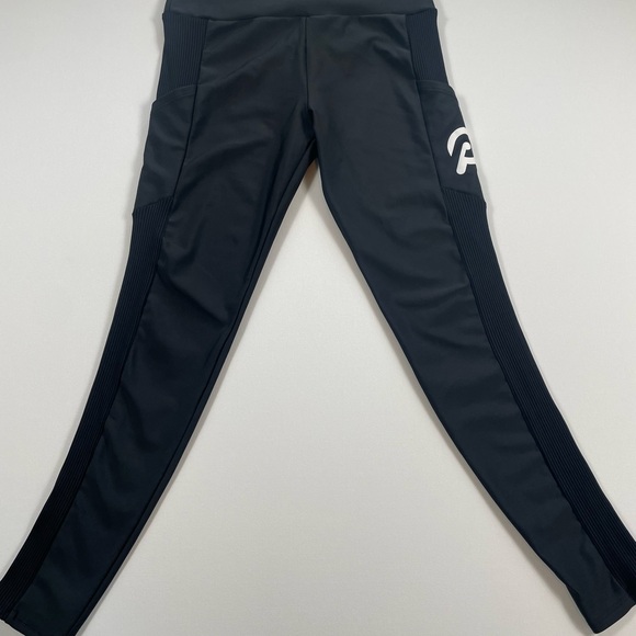 Peloton Black Ribbed Pocket Leggings | Size L - Picture 4 of 6